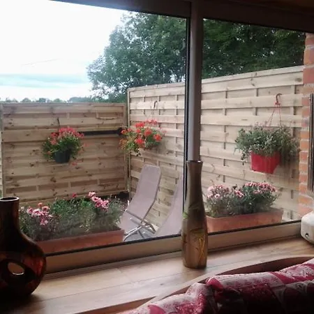 Holiday home Au Nid D'hirondelles