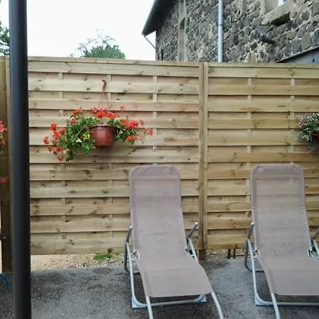 Au Nid D'hirondelles Holiday home